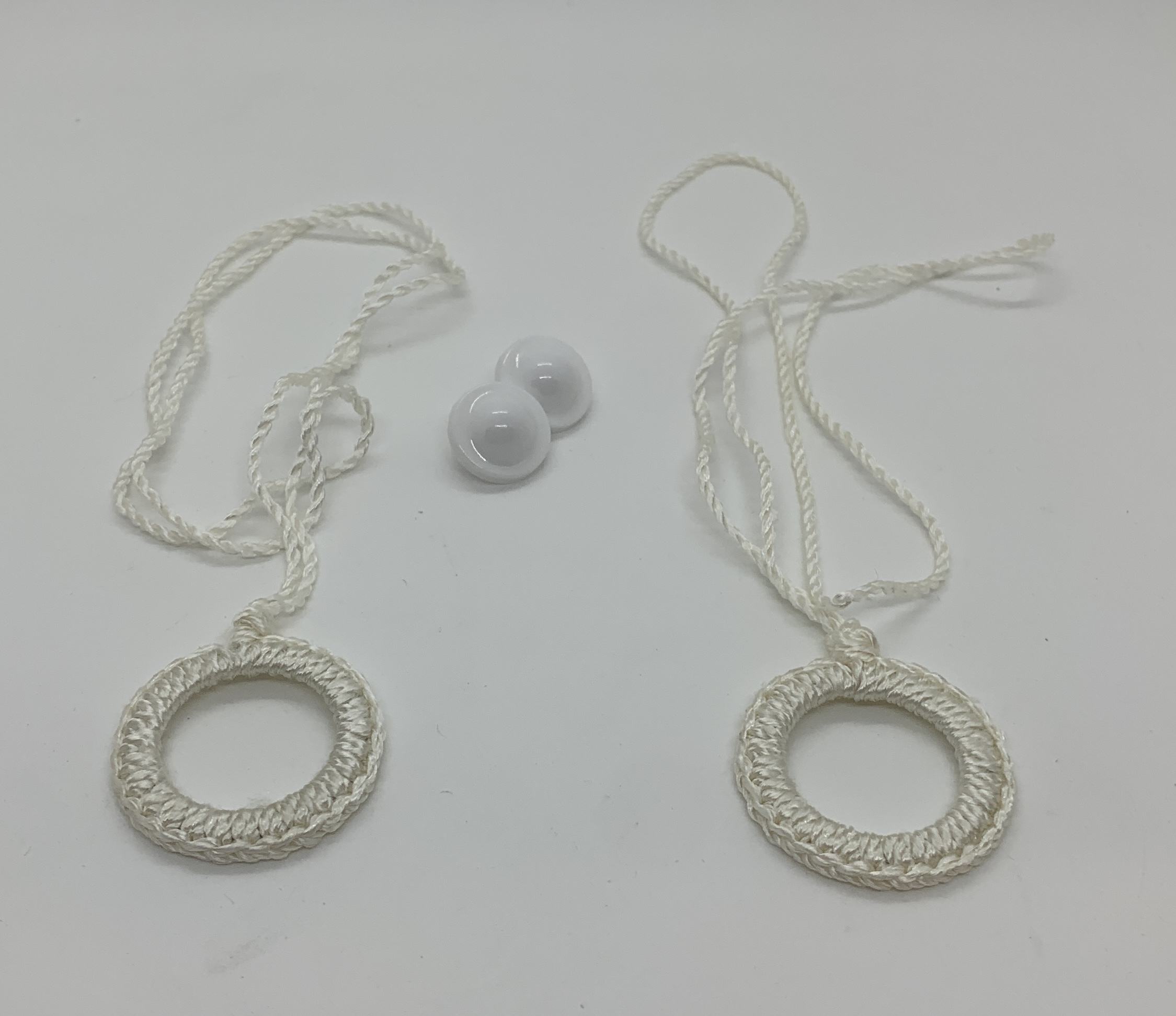 Two White Shade Pulls with 2 Higbee Buttons for attaching to Shade, (61-75H) #104