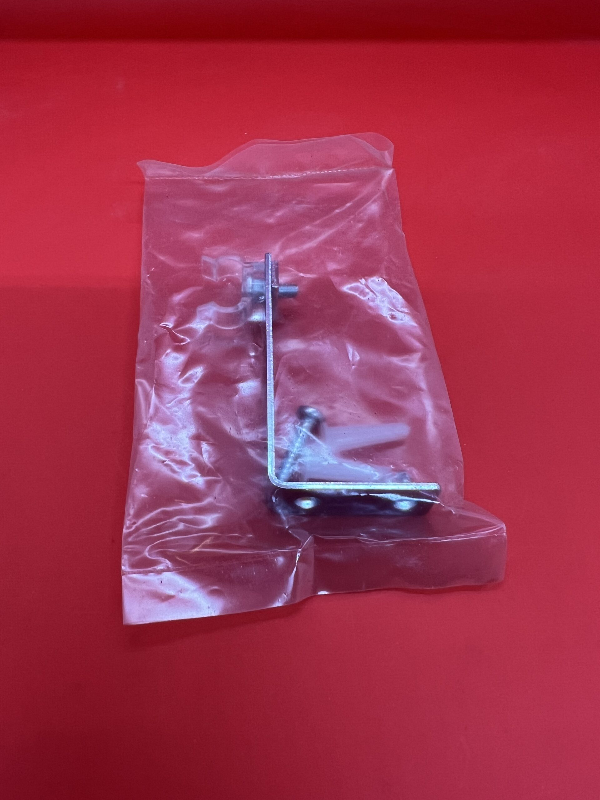 Graber Arch Rod Support Projection 2 1/2" - Zinc Chromate, #4-805-0, 1 per package (Bin 6)