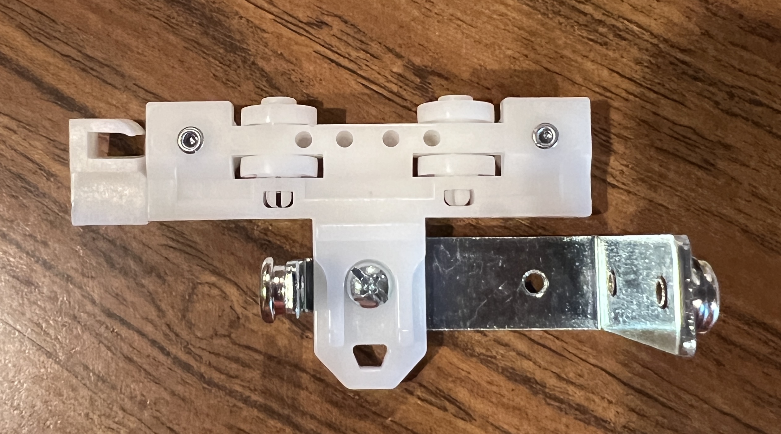 Kirsch Architrac Series 94003 Right Wheeled Butt Master, Zinc, Sold Individually, #84211-061 (Bin 10) - Image 2