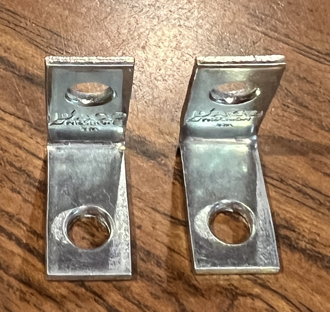 Drapery Corner Brace, 1 Pair (#338)