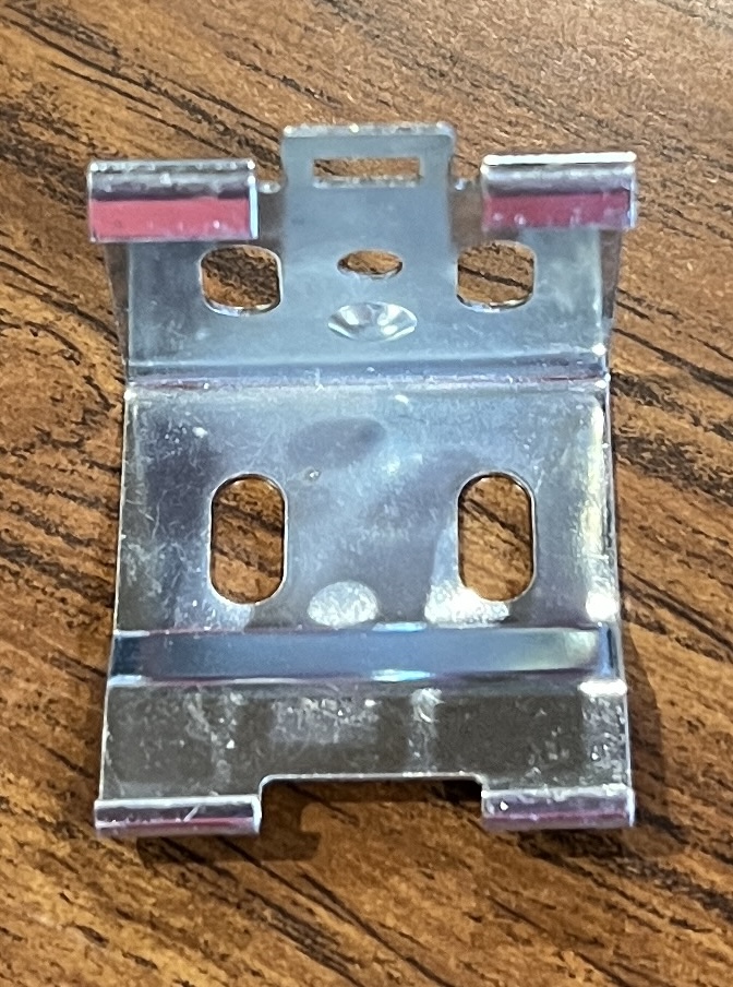 Metal Shade Bracket, 1 Pair (#569)