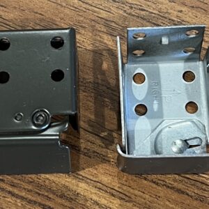 Dark Brown Mini Blind Bracket, 1 Pair (#623)